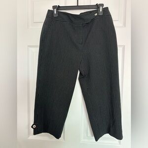 Sport Haley women Capri Pants in Black and White